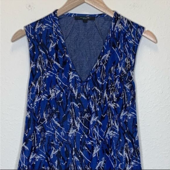 Derek Lam New York v-neck blue and black abstract print swing knit dress size 6 - Picture 3 of 12